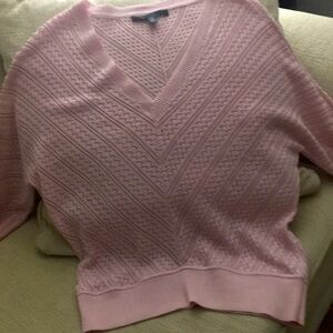 Lovely light pink sweater - size medium